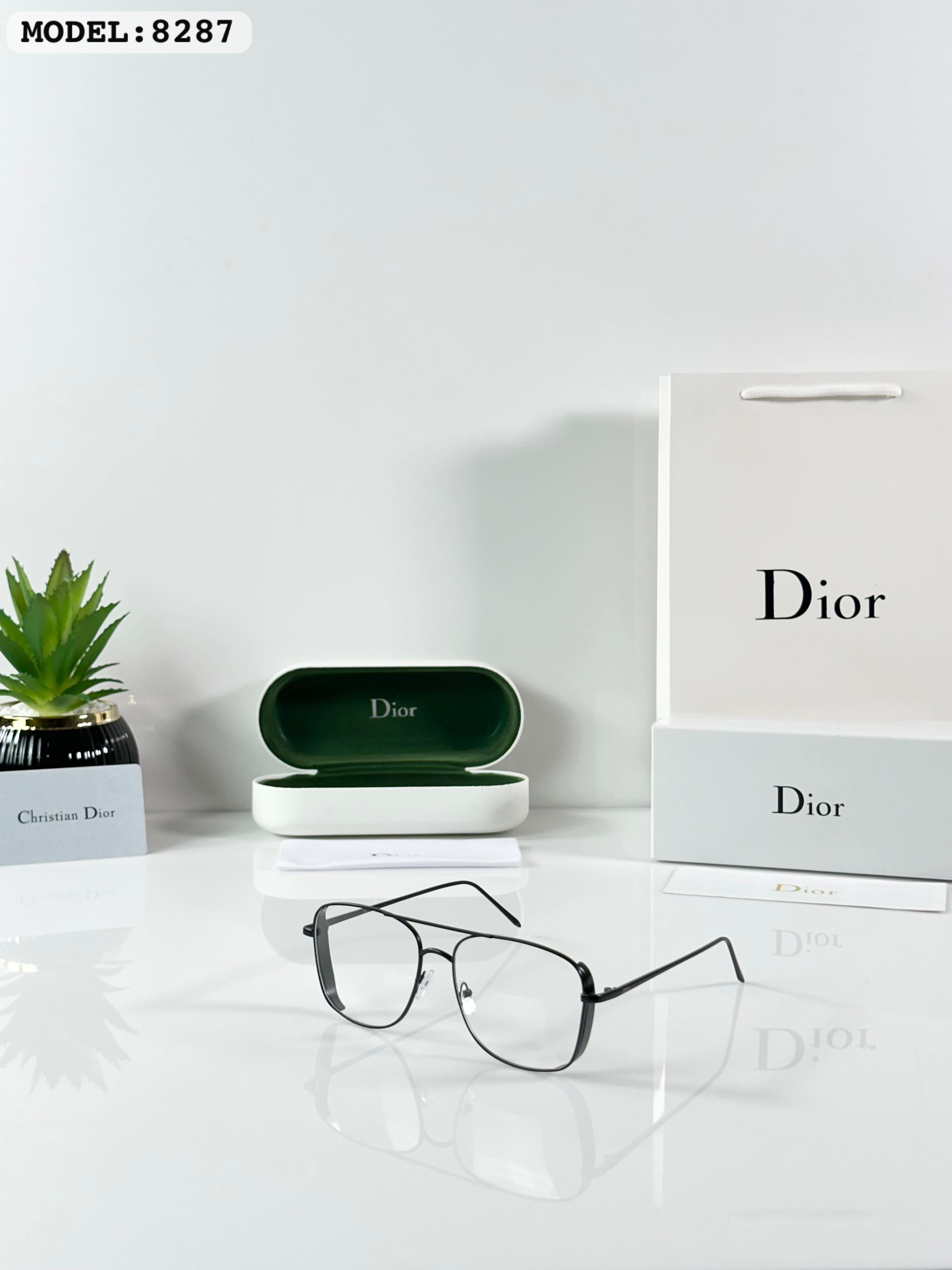 *DIOR 8287 BLACK FRAME