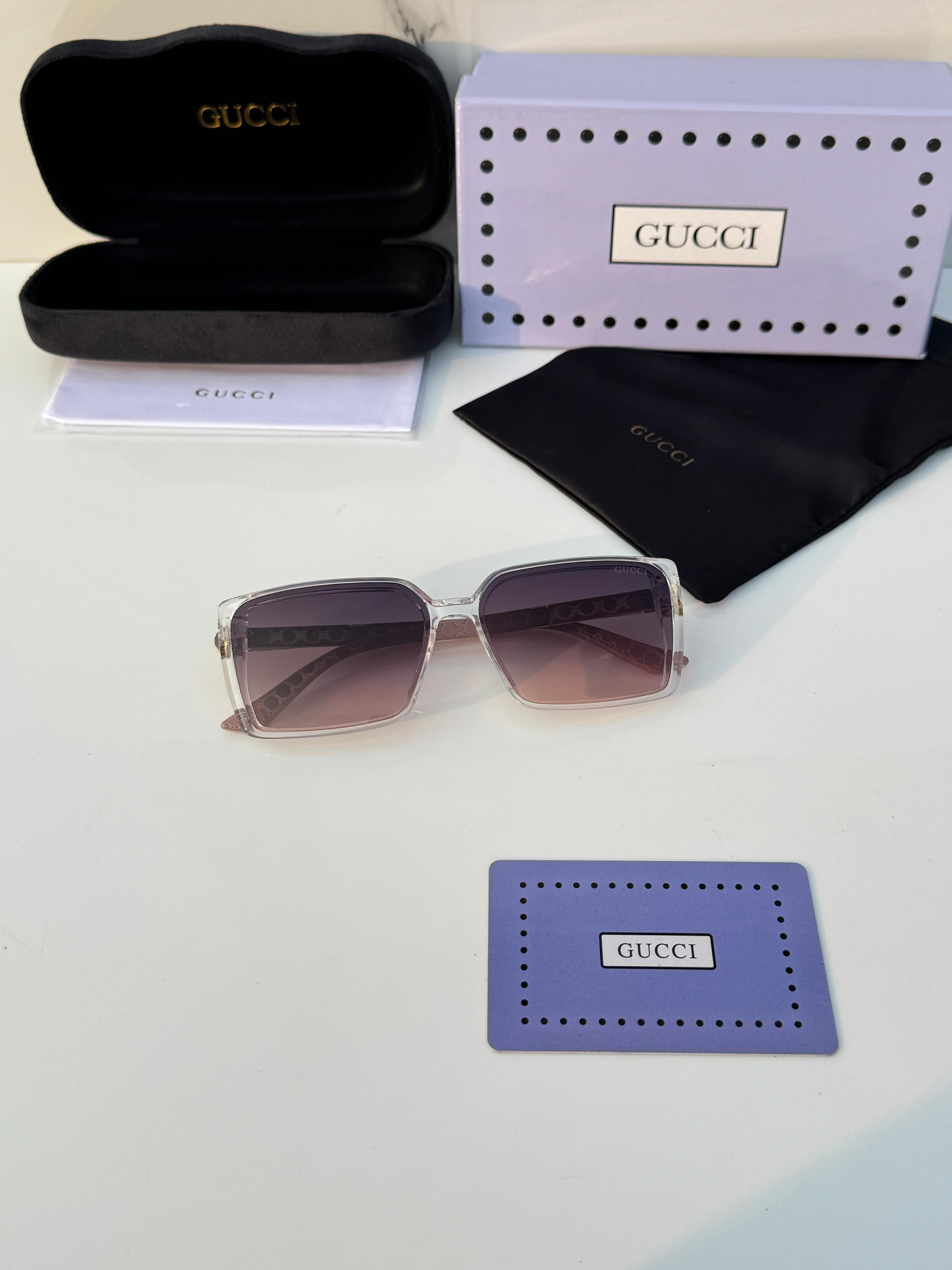 *Gucci 2892 water pink*